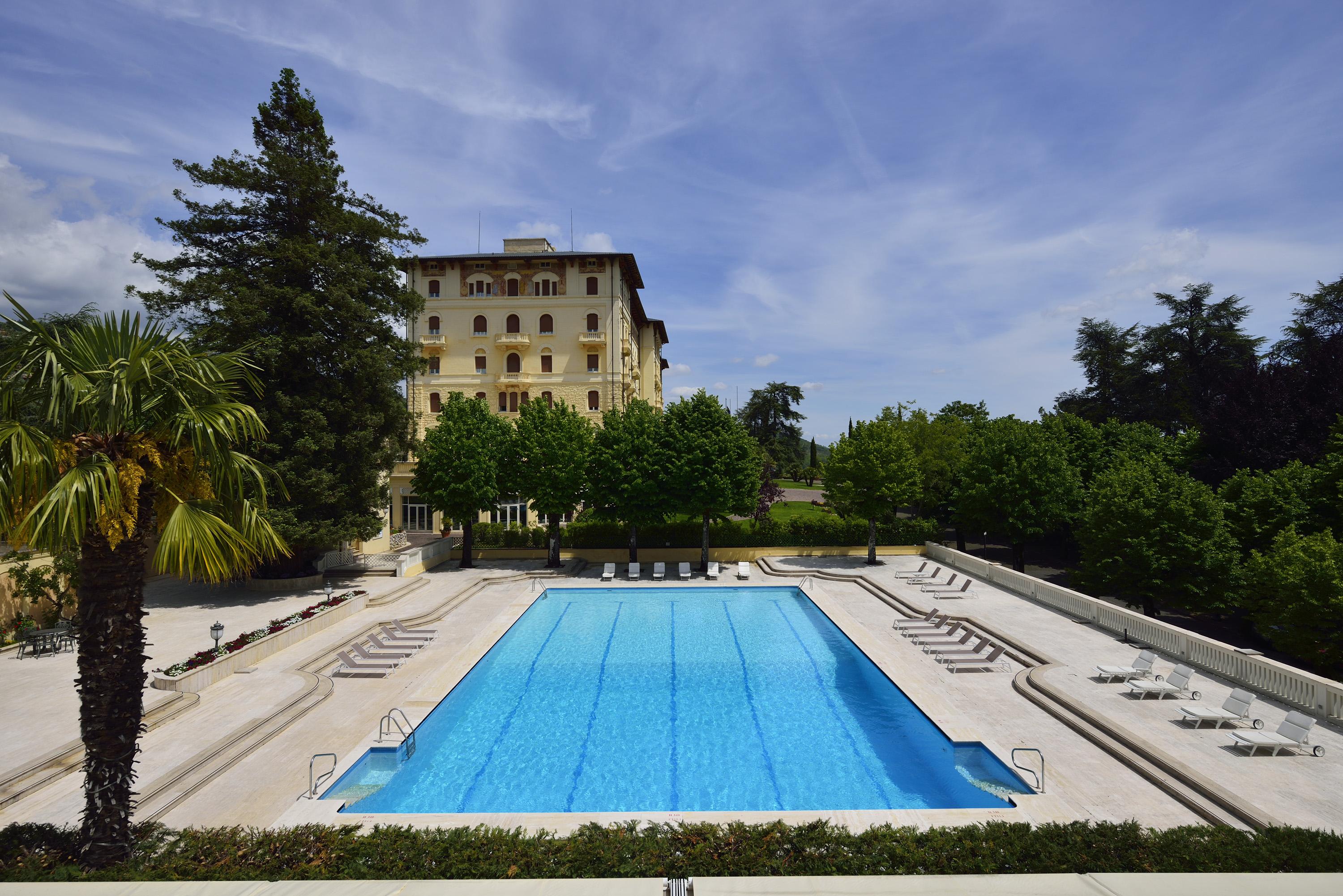 Grand Hotel Palazzo Della Fonte Fiuggi Exterior foto