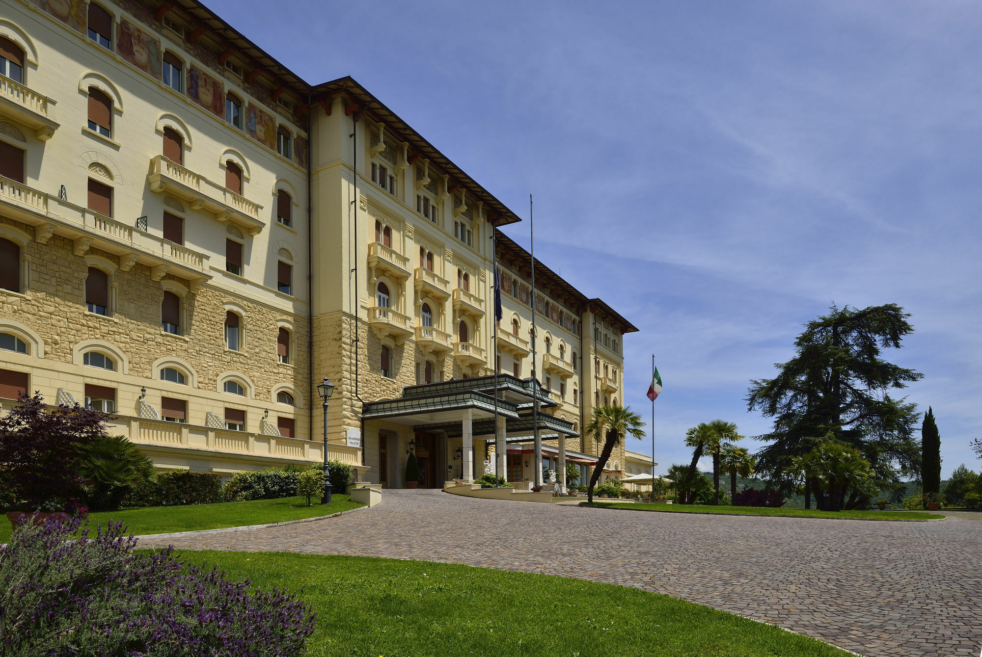 Grand Hotel Palazzo Della Fonte Fiuggi Exterior foto